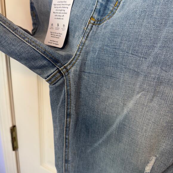 Seven 7 Women’s High Rise Slim Straight Denim Jeans Cuffed Hem Size 8 Light Wash - Picture 9 of 12